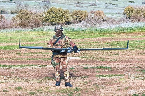 涉事阿爾卑航空公司為意大利特種部隊供應高科技軍用無人機。