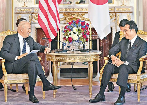 拜登（左）與岸田文雄（右）會晤，談及多項議題。（Getty Images圖片）