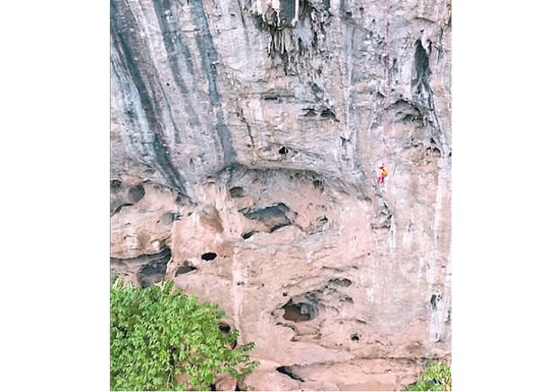 廣西陽朔岩壁挑戰極限  刷新紀錄  8歲女征服中國攀