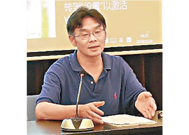 趙明負責指導博士研究生。