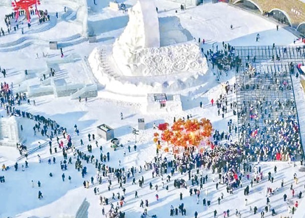 冰雪大世界是全球最大冰雪主題樂園。