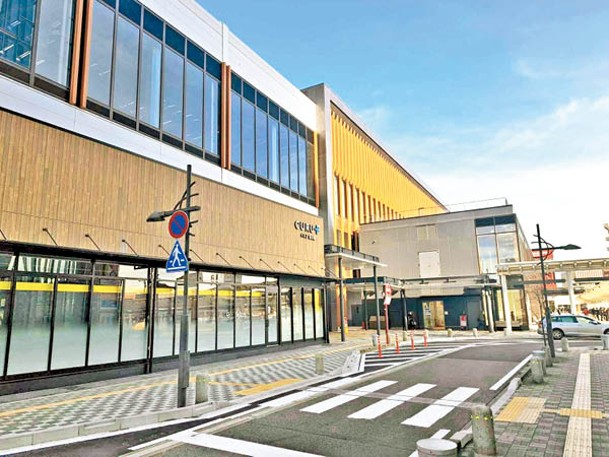 Prism福井商場經翻新後，以CURU-F福井站之名重新開業。