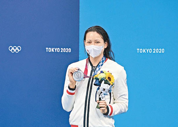 港泳奧運奪獎第一人  女飛魚何詩蓓摘銀  今明100米自由式衝金