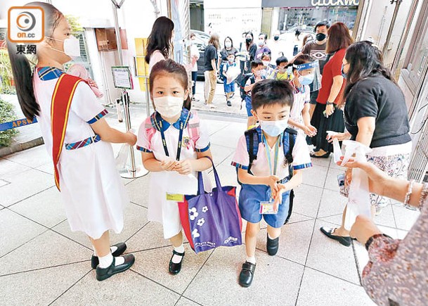 東方與你抗疫：放寬畢業禮防疫  未打針學生可出席