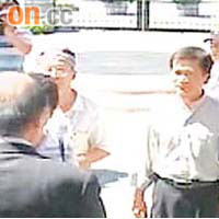 小林村自救會成員，到監察院陳情。	（電視畫面）