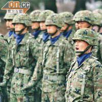 日本不斷增強軍力抗衡中國。