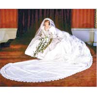 戴安娜王妃（Princess Diana）<br>英國已故王妃戴安娜於一九八一年下嫁王儲查理斯，穿上一襲白色拖尾婚紗，令魯本斯坦為之驚艷。婚紗是出自倫敦時裝設計師Elizabeth Emanuel之手。