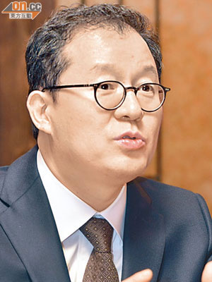 南韓東北亞歷史財團的獨島問題專家金龍煥，接受本報訪問。（蕭毅攝）
