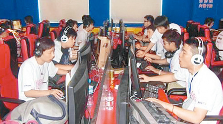 鄭州眾多網吧業者被要求繳費參加培訓。（資料圖片）
