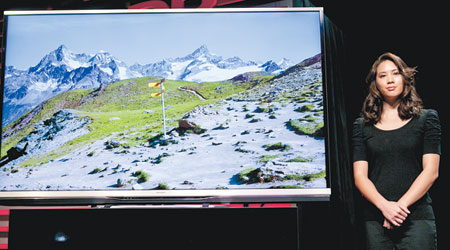 廠商紛推出超高畫質電視。圖為一款超高畫質電視。
