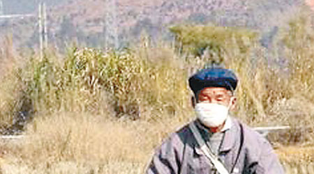 董塘鎮有多間冶煉廠，村民外出均要戴口罩。（互聯網圖片）
