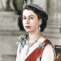 英女王結婚時獲印度尼扎姆王朝贈予卡地亞鑽石頸鏈。（互聯網圖片）