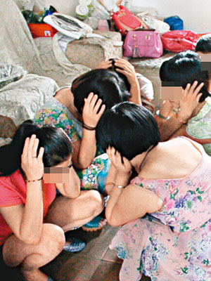 湖北警方拘捕多名涉嫌賣淫女子。（互聯網圖片）