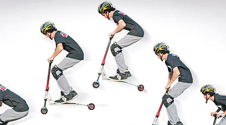 彈跳滑板車結合了滑板車和彈簧高蹺功能。 （互聯網圖片）