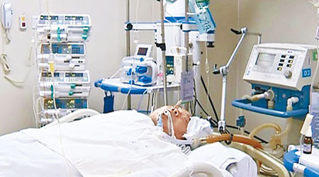 胡遠超腦幹出血昏迷在醫院救治。（互聯網圖片）
