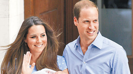 凱瑟琳（左）及威廉（右）的愛兒喬治小王子去年呱呱落地。
