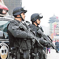 北京加強市內巡邏，確保APEC峰會安全舉行。（互聯網圖片）