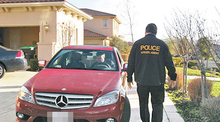警方早前將蘇小萍以詐騙金錢購來的平治汽車充公。（互聯網圖片）