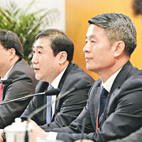 中國商務部官員介紹APEC高官會的部分商討內容。（中新社圖片）