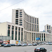 布里亞科夫利用銀行職員之名搜集情報。（互聯網圖片）