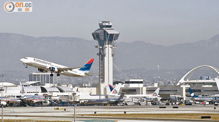 有指洛杉磯國際機場（圖）收到恐襲威脅。（資料圖片）