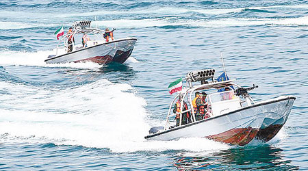 伊朗海軍強行將貨船帶返港口。圖為伊朗海軍船隻。（資料圖片）