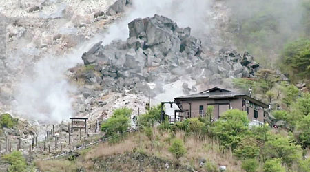 由於箱根山地震次數增加，大涌谷可能發生小型蒸氣噴發。（互聯網圖片）