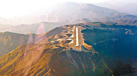 神農架機場被指淪為「大白象工程」。（互聯網圖片）