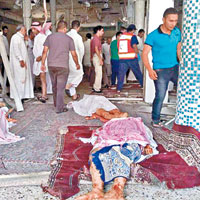 爆炸造成多人傷亡，死者躺在地上。（互聯網圖片）