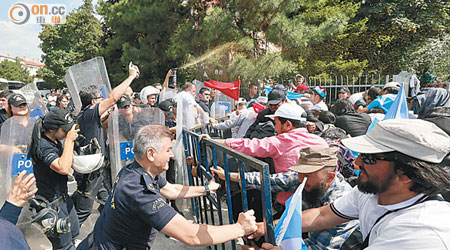 土耳其早前爆發反中國示威。