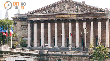 法國國會不少議員已屆七旬。（呂靜儀攝）
