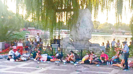 北京西城區發現有數人喝下農藥後倒地。（互聯網圖片）
