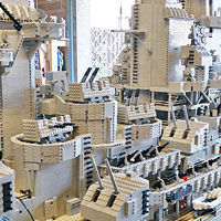 麥格多諾所建造的LEGO密蘇里號，像真度甚高。（互聯網圖片）