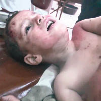 網上片段顯示有兒童在俄軍轟炸時被殺。