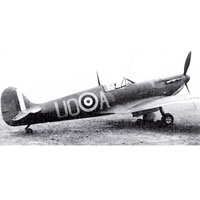 噴火戰鬥機乃當年英國皇家空軍的王牌。（互聯網黑白圖片）