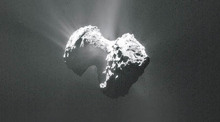 專家從彗星67P（圖）發現大量氧。（資料圖片）