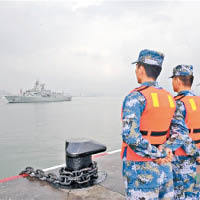 斯圖爾特號駛入湛江的軍港。（互聯網圖片）