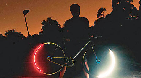 新型單車指示燈系統「Eclipse」