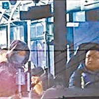 網傳北京的巴士公司發出通告禁止司機戴口罩。
