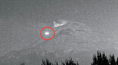 墨西哥<br>墨西哥火山附近有UFO出沒。（互聯網圖片）