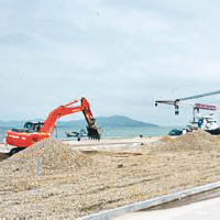 中緬油氣管碼頭地盤正加緊建設。