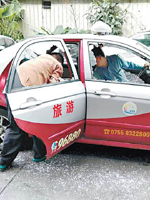 有罷駛司機更砸爛車窗洩憤。