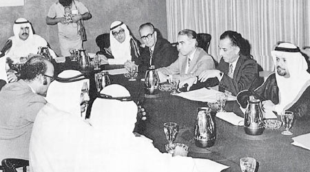 伊朗與沙特俱是石油輸出國組織的創始成員國。（黑白圖片）