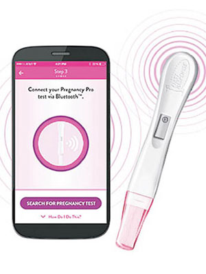 名為「First Response Pregnancy Pro」的智能驗孕棒（右）。