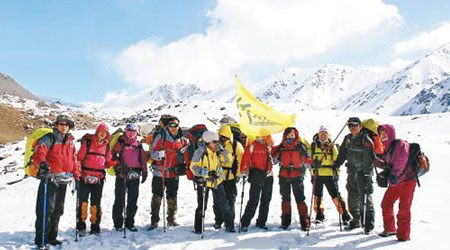 新疆天山近年吸引大批驢友前往登山。（互聯網圖片）