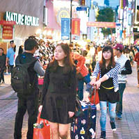中國遊客愛到東大門購物。