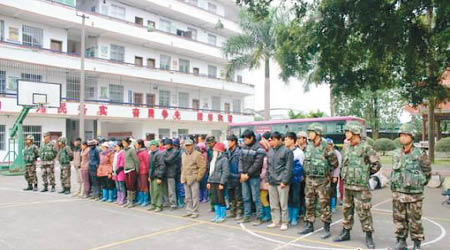 廣西警方查獲非法入境越南人。