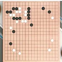 至第三十二手，AlphaGo使出「神之一手」，難以捉摸。（互聯網圖片）