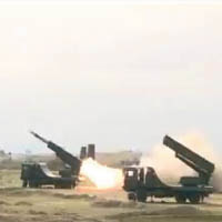 土庫曼軍演中發射華製KS1A防空導彈。