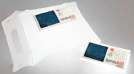 LuminAID Pack充氣式太陽能LED燈